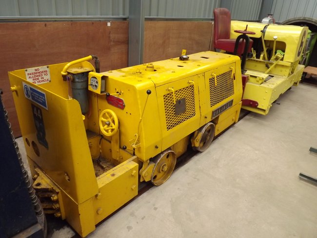 HUD LX1002 Chaumont Moseley 2013 (2) kw